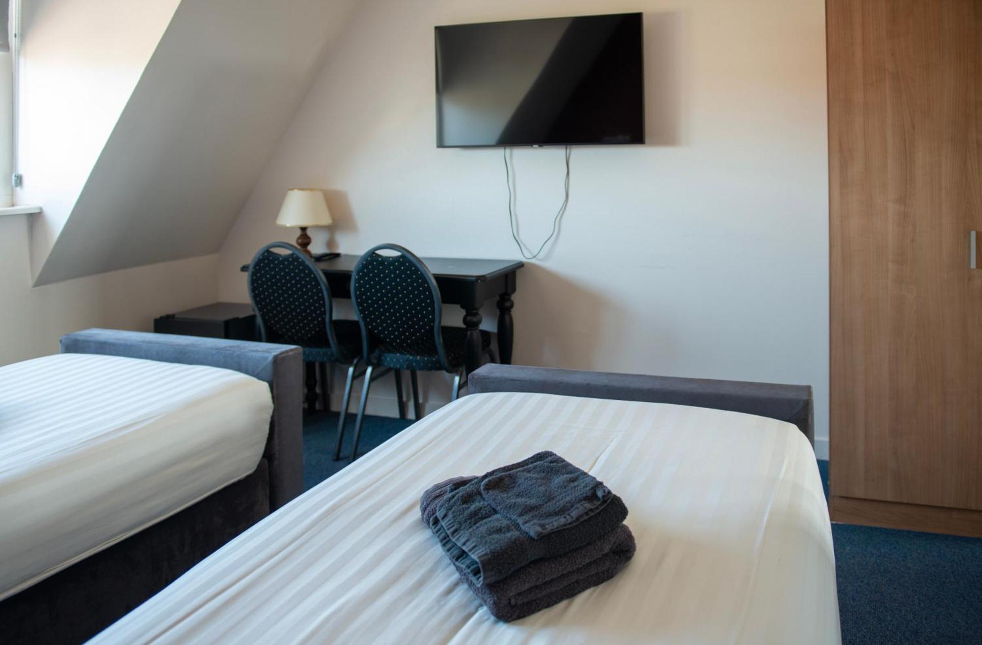 Hotel De Harmonie Сексбирюм Экстерьер фото